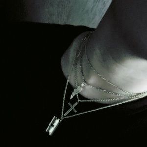 Meet your Posher, Glo